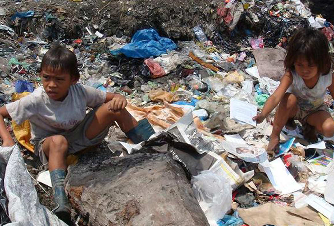 4.8秒に一人、貧しさがのために5歳の誕生日を<br></noscript>迎えられずに亡くなっています